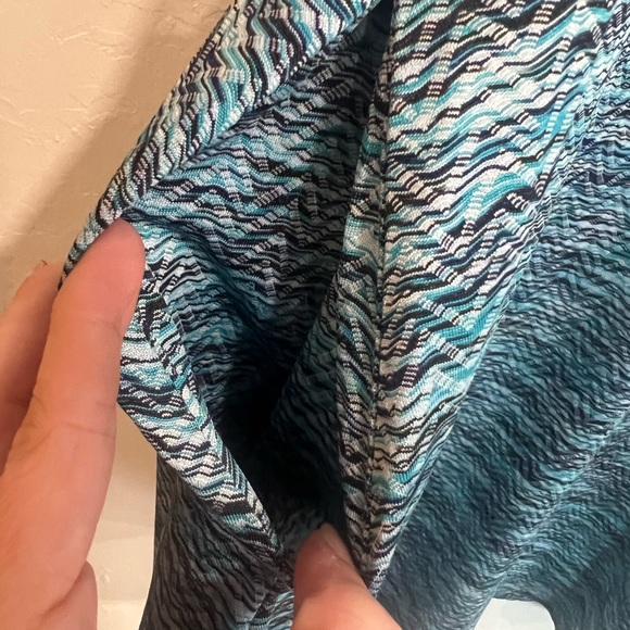 MPG Size Medium Aqua Print Athletic Wear size M - Picture 3 of 7